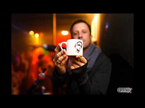 Linas Adomaitis ft. Pushaz, Martynas Tyla & Samas - Kas tu toks?