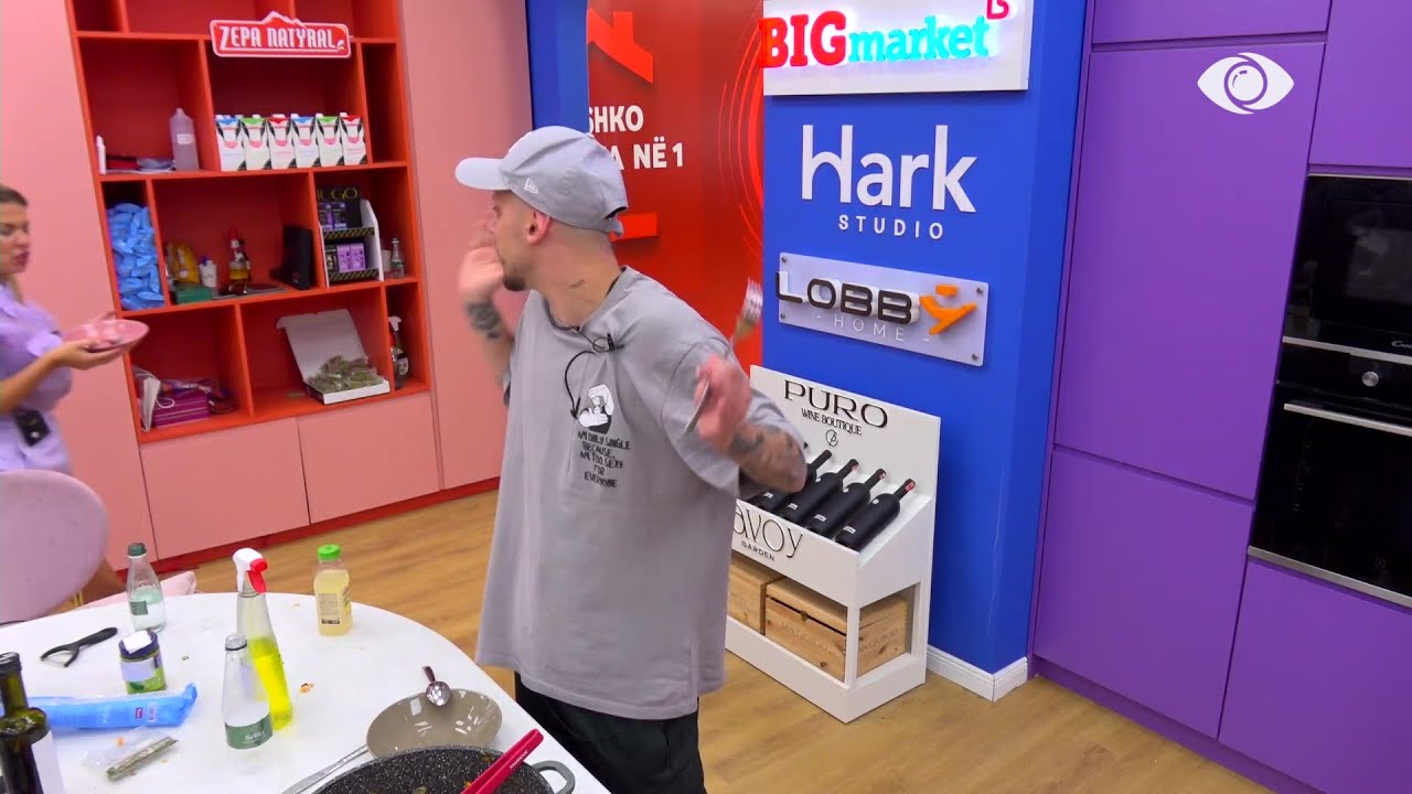 Graciano i indinjuar për pastërtinë në kuzhinë: Po na vjen për të vjellë