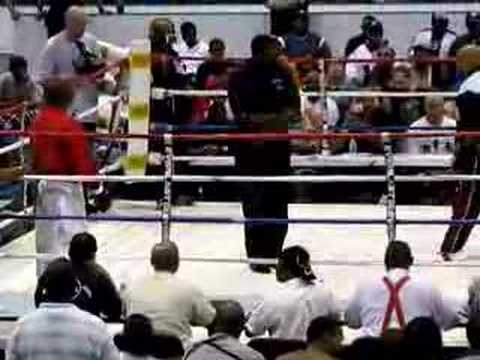 Jesse Harris KO's Garth