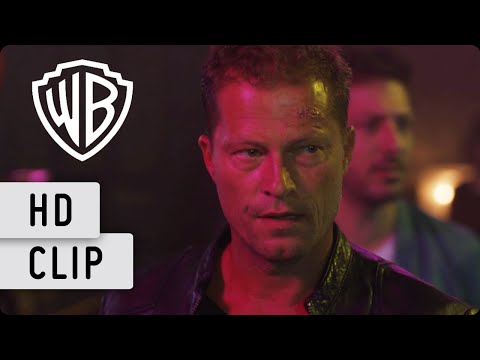 TSCHILLER: OFF DUTY - Musikvideo DJ Smash - The Night is Young HD