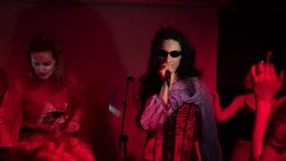 Bella Ćwir - Jazda z Kurwami (ft. Kryptosuka) - Chmury (Live)