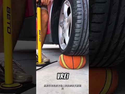 Tata Mi-a Folosit Mingea Pentru A Ridica Masina