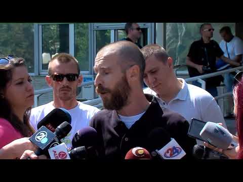 Протест пред Основен суд Скопје за декриминализација и легализација на канабисот