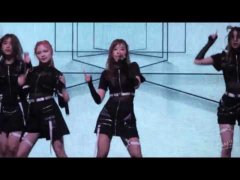 BNK48 Panda - Make noise @ BNK48 12th Single Believers Roadshow Mini Concert [Fancam 4K 60p] 221002