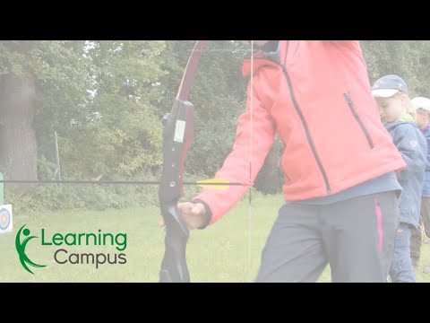 Ferienfreizeit in Trabitz: Bogenschießen | LearningCampus