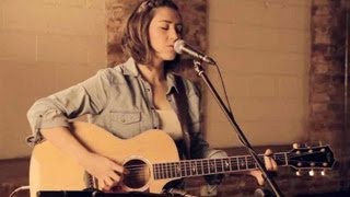 Alex Clare - Too Close (Hannah Trigwell acoustic cover)
