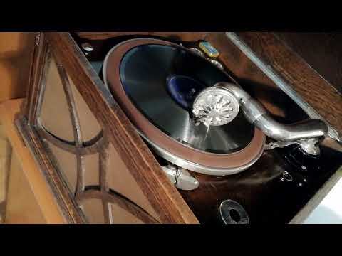 "I Miss My Swiss" - Billy Jones & Ernest Hare (1925)