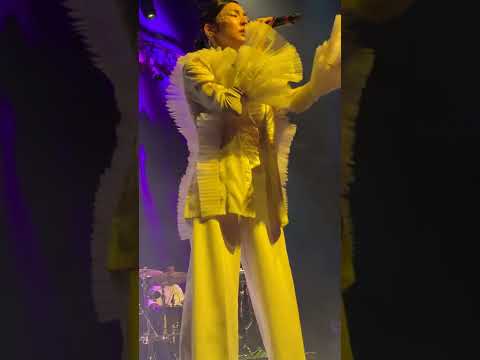 Tiffany - The Flower (Vancouver)