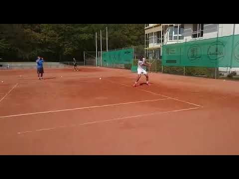 Jonâs Forejtek training with Wooden Spoon racket