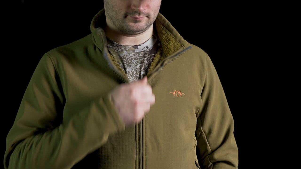 Versatile Hybrid Jacket for Active Use