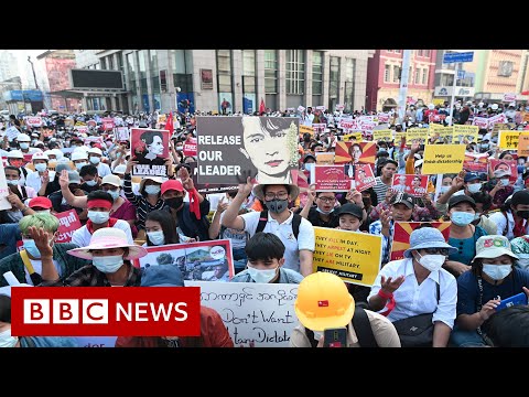 仰光數千人抗議緬甸政變，道路被封鎖 - BBC News (Roads blocked in Yangon as thousands protest Myanmar coup - BBC News)