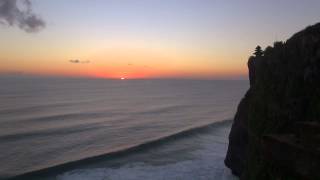 preview picture of video 'Sunset at Pura Luhur Uluwatu'