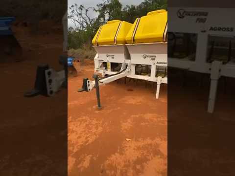 DESCOMPACTADOR 4,35 METROS AGROSS VOLVERINI PRO ANO 2024 - Serra do Salitre/MG.  R$ 200.000,00