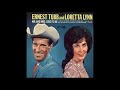 Loretta Lynn & Ernest Tubb - Who's Gonna Take The Garbage Out 1969