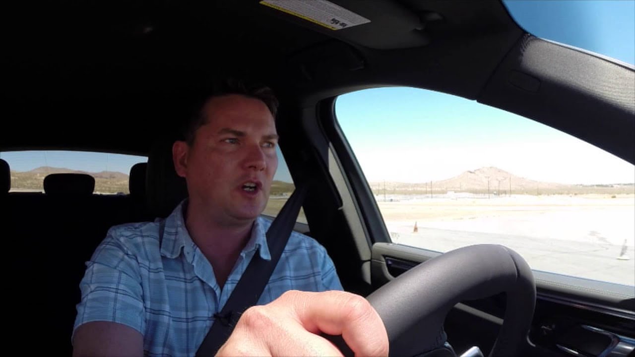 2015  Porsche Macan S Review