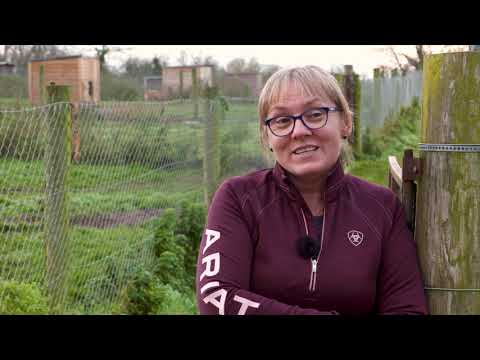 A visit to trainer Graham Holland & family