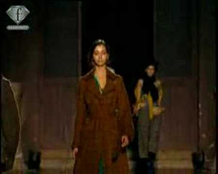 fashiontv | FTV.com - DRIES VAN NOTEN FW 2005/2006