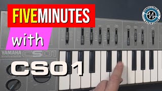 Video thumbnail for FIVE MINUTES WITH The Yamaha CS01 Battery Powered Monosynth by sonicstate
