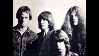 Roberta - The Real Kids