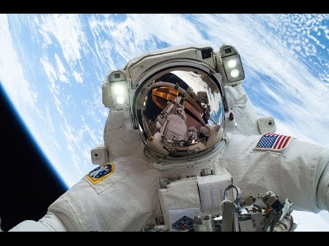 BBC 6分英語_5月14日、2015年 - 最初のスペースウォーク (BBC 6 Minute English_May 14, 2015 - The First Space Walk)