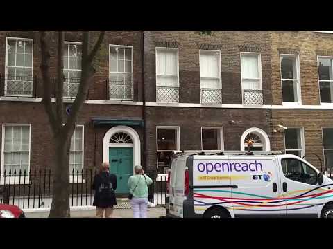 Visiting the Charles Dickens House in London