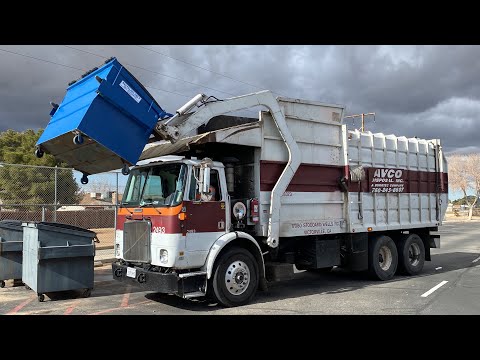 Burrtec WhiteGMC WX64 FF Gomez FL 2493