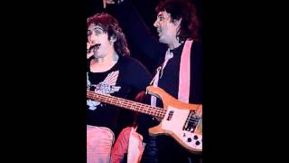 Paul McCartney & Wings - Time To Hide (Instrumental Backing Track)