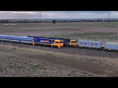 5MP2 & 5AM8 Cross At Gheringhap Loop (19/5/2022) - PoathTV Australian Railways