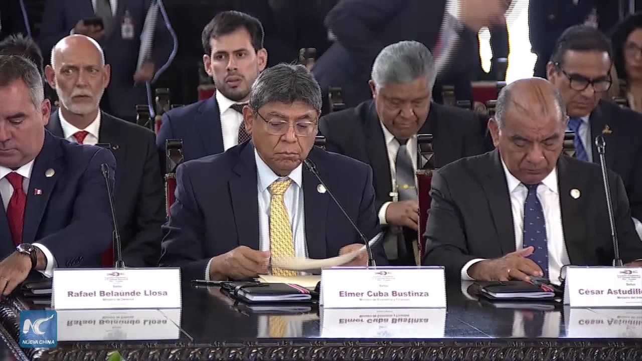 Perú y Ecuador acuerdan reforzar la cooperación en seguridad, comercio y energía