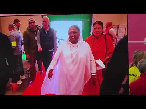 Piacenza24 - L'arrivo di Amma a Piacenza Expo