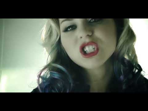 Behind the Scenes of Colette Carr - F16