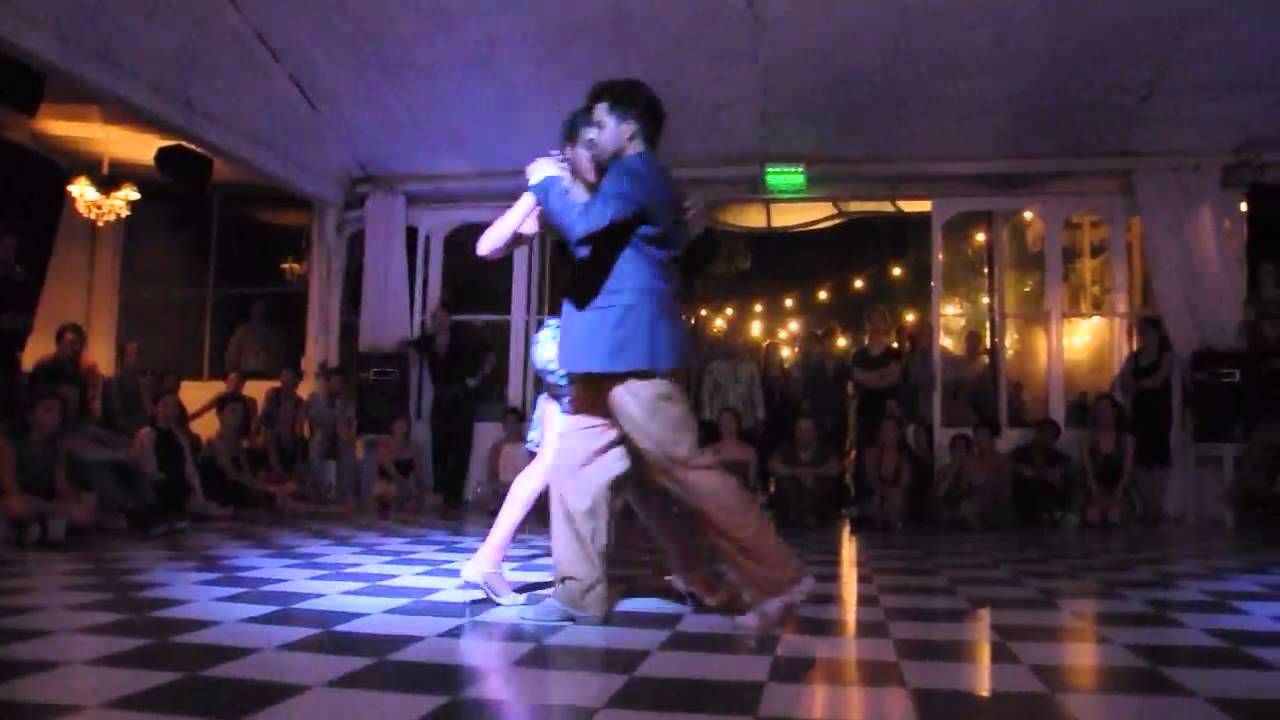 Rodrigo Fonti y Majo Martirena en La Bicicleta Milonga 1