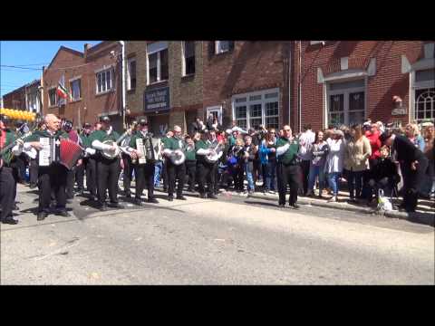 2014   QCSB Serenade -  Greater Kensington String Band