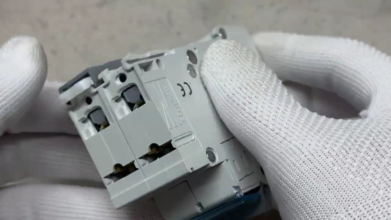 Автоматический выключатель Hager MCN232 С 2p 32А