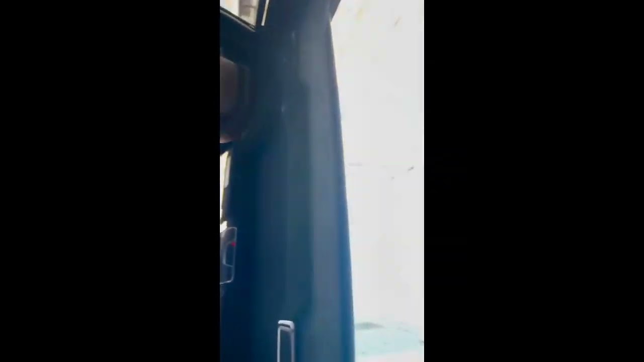 UNDER PRESSURE | Actress Kim Hye Soo Plays Music In The Car | 김혜수