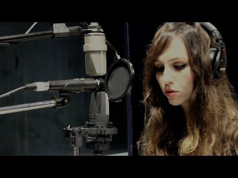 Maika Lavera  & The Grajos "Sins a good man´s brother"