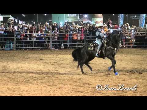 Ezequiel Peña - Por Una Mujer Casada (1080p)HD Rawhide Arena