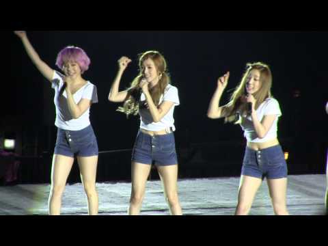 [FANCAM] 231112 SMTOWN SG - SNSD (Gee)