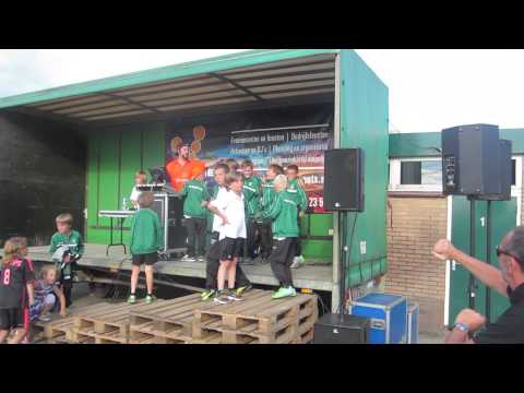 De U9 van Cercle Brugge kan ook goed dansen !!!!! (24 mei 2014)