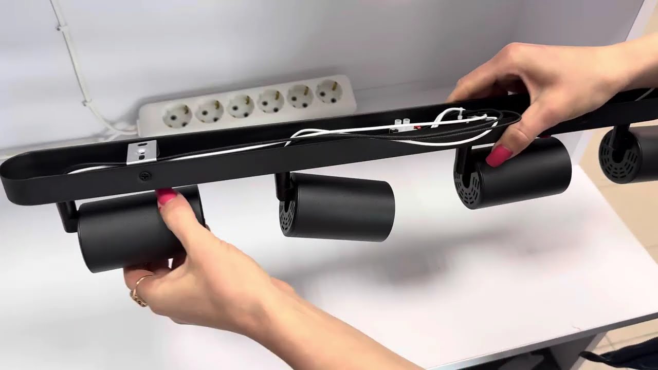 Накладной поворотный светильник спот Ledcoin ML314-4 черный под лампу (80380)