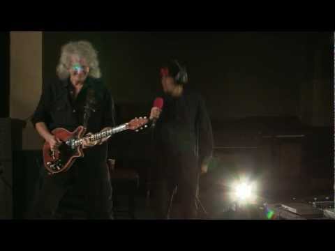 Dappy & Brian May - We Will Rock You (Live Lounge Cover)