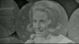 Lesley Gore - Hey Now - Live 1964