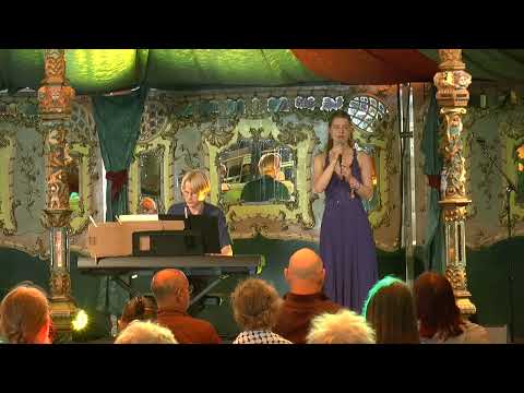 Zueignung - Richard Strauss by Marjolein & Elewout Acke