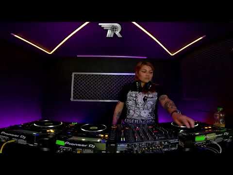 ROSSTREAM 16 - IRIS LEIDENSCHAFT / 05 DE DICIEMBRE