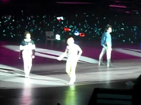 110910 SHINee World Concert in SG - Love Like Oxygen