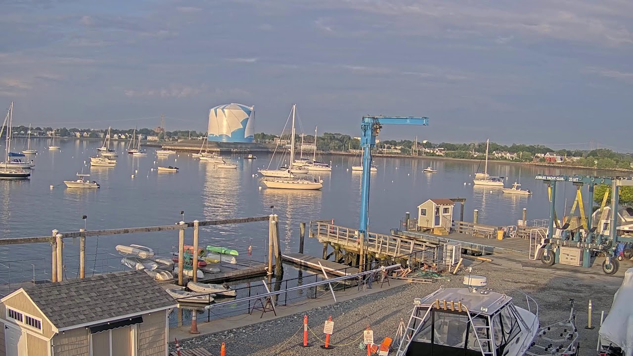 Live webcam view of Beverly Harbor from Jubilee Yacht Club