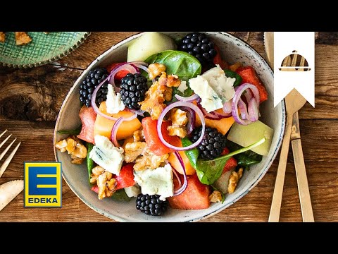 Melonensalat Rezept | Herzhaft-süßer Salat mit verschiedenen Melonen, Spinat und Gorgonzola | EDEKA