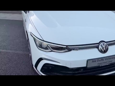 Volkswagen Golf 1.5 TSI 130HP R-Line - Image 2