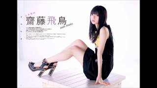 乃木坂46・齋藤飛鳥、黒のノースリーブワンピで“大人あしゅ”を表現