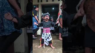 Download lagu warok kecil. Babatono pangeran... #warok #wcb #waroktemanggung mp3 Download lagu warok kecil. Babatono pangeran... #warok #wcb #waroktemanggung mp3